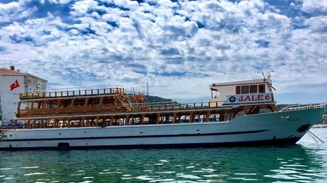 Jale 6 -  Ayvalık Tekne Turu
